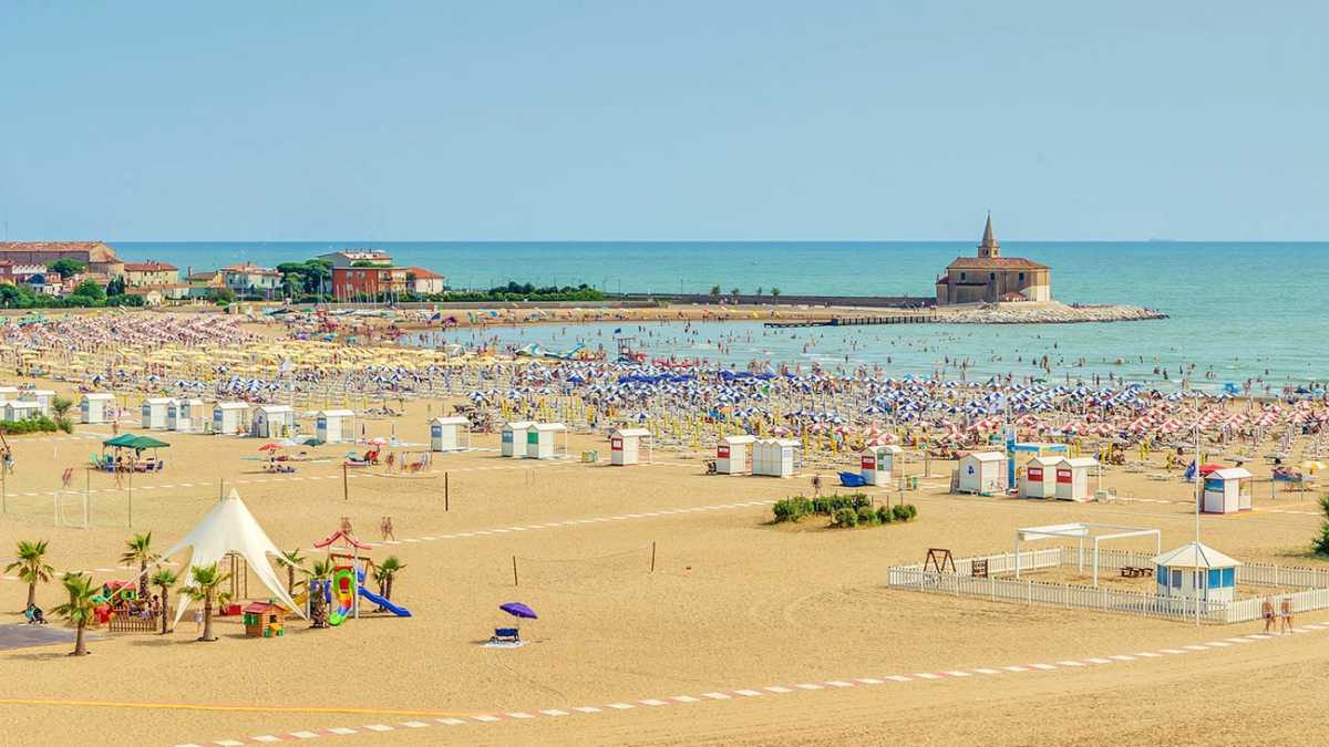 Tramonto sulla Scogliera Viva Caorle: itinerario fotografico